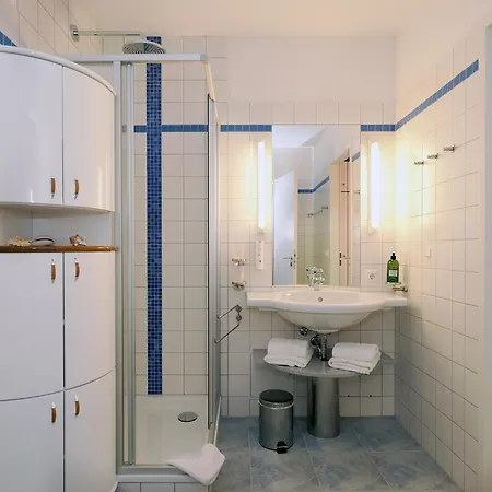 Kaiservillen - Mit 1 Schlafzimmer Und Balkon D115 * Heringsdorf (Usedom)